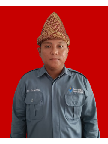 Leo Candra,SE.,Gr.,S.Pd.